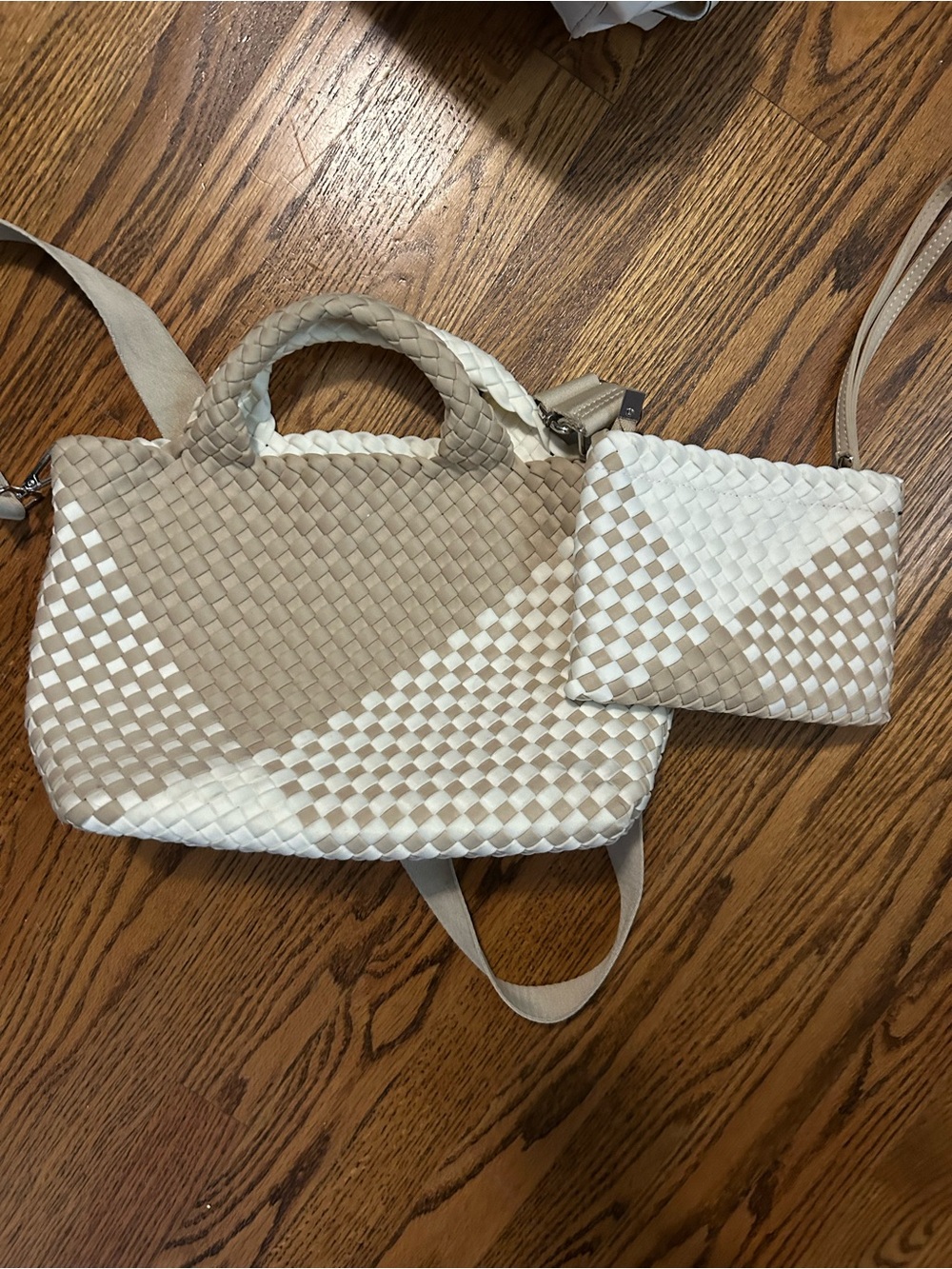 Woven Two-Tone Beige & White Women’s Tote with Wrist Pouch